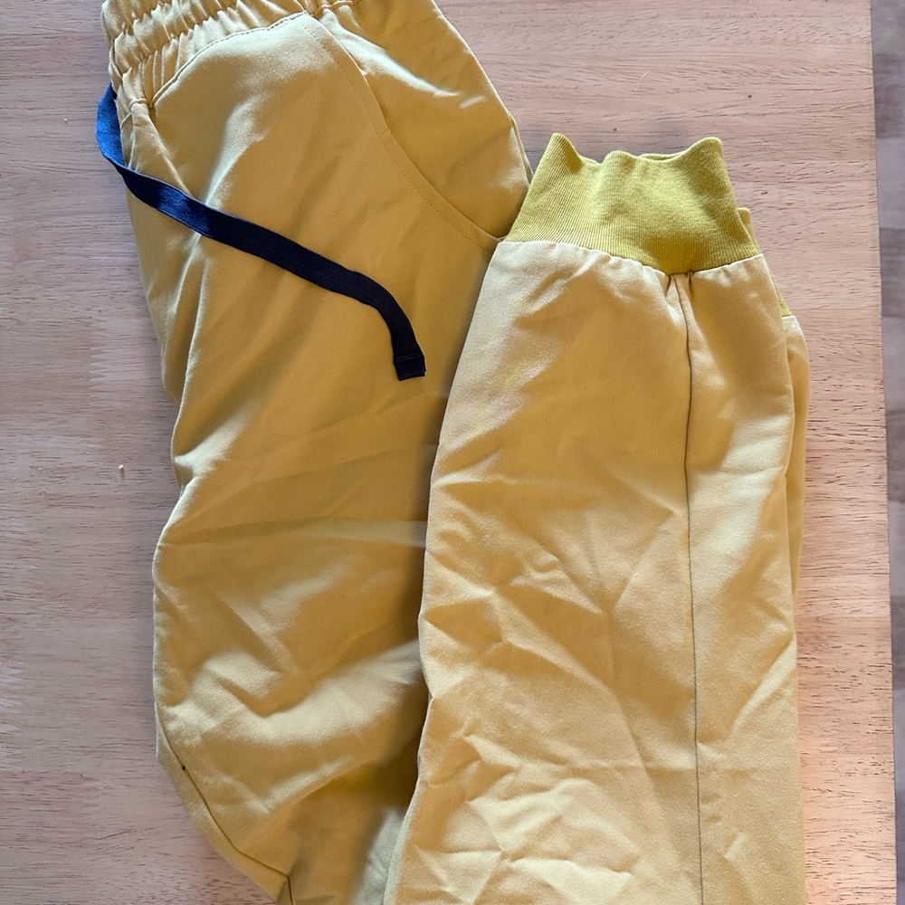 Figs Zamara Mustard Yellow Jogger Scrub Pants